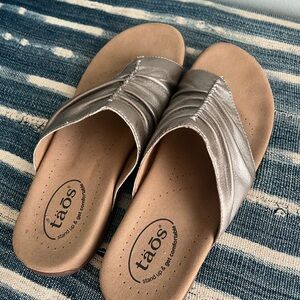 Taos Gift 2 sandals